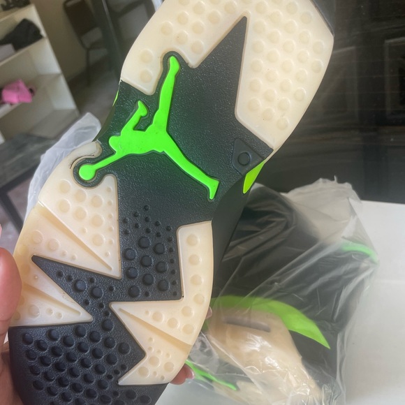 Air Jordan 6 Retro 'Electric Green - Picture 6 of 7